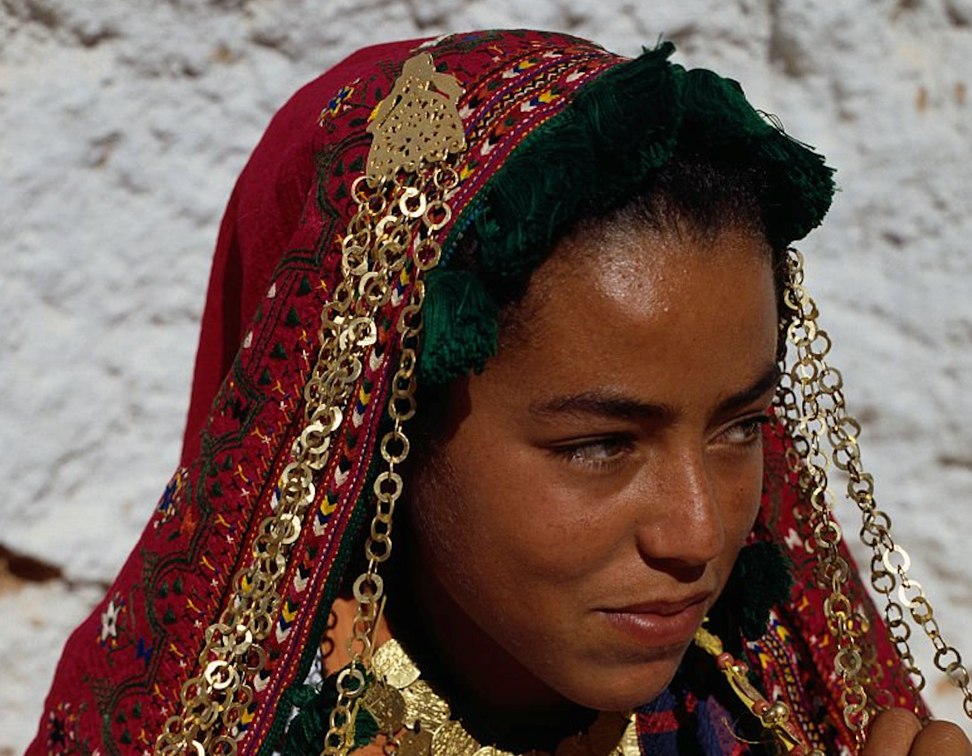 The Ancient Art of Olive Oil Hair Growth: My Mom's North African Beauty Secret